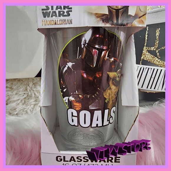 NWT 💖 Iconic Star Wars Mandalorian 16 oz Glass 💖 NWT - Picture 1 of 4